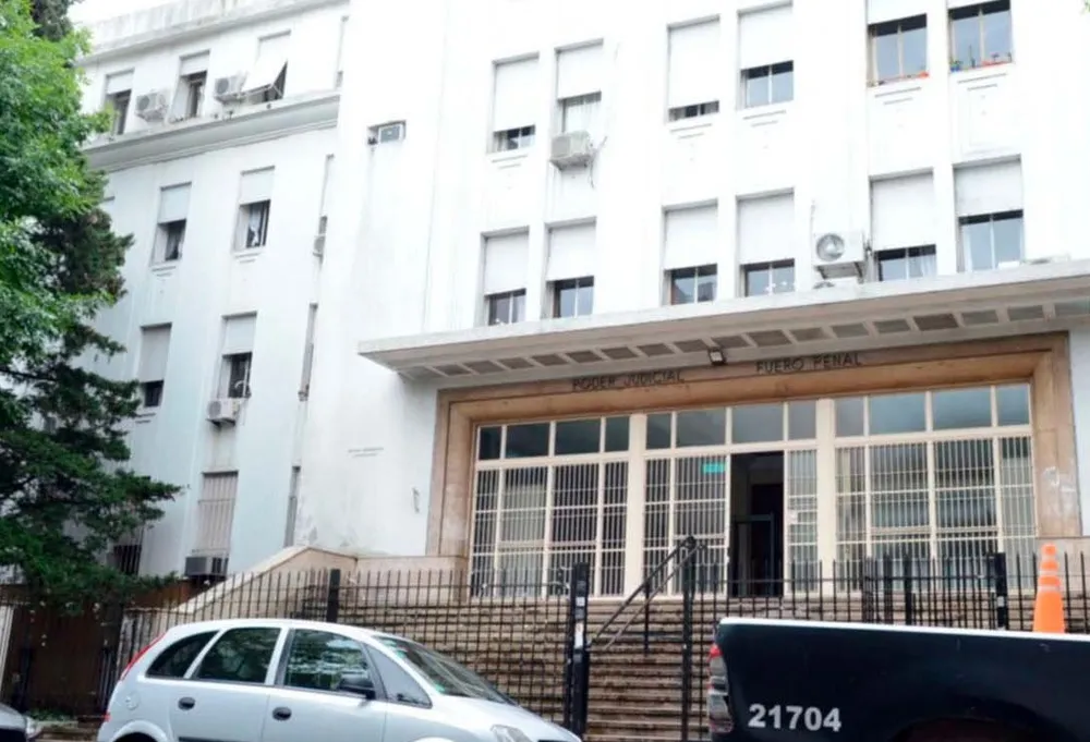 La Plata: absolvieron a un subcomisario acusado de asesinar a su esposa