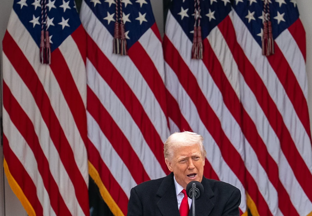 Trump amenaza con atacar plantas energéticas de Irán si no reabre el estrecho de Ormuz en 48 horas