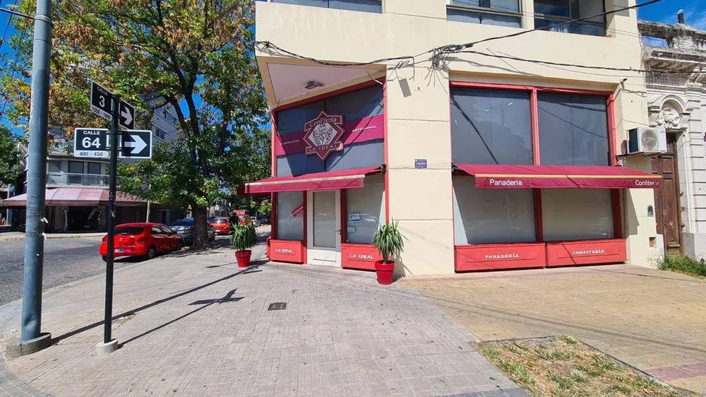 Investigan una muerte por salmonella en una tortilla en La Plata: no hay pruebas concluyentes y el local acumula clausuras