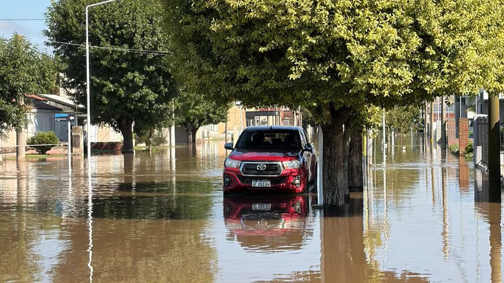 Córdoba: un temporal inundó Colonia Marina y hubo evacuados