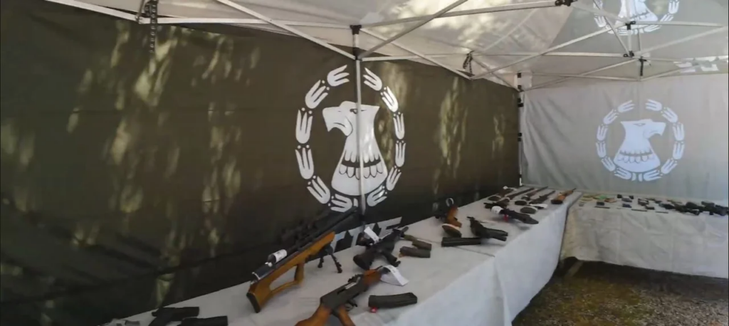Rosario: encontraron fusiles de guerra y un arsenal enterrados que pertenecían a grupos mafiosos