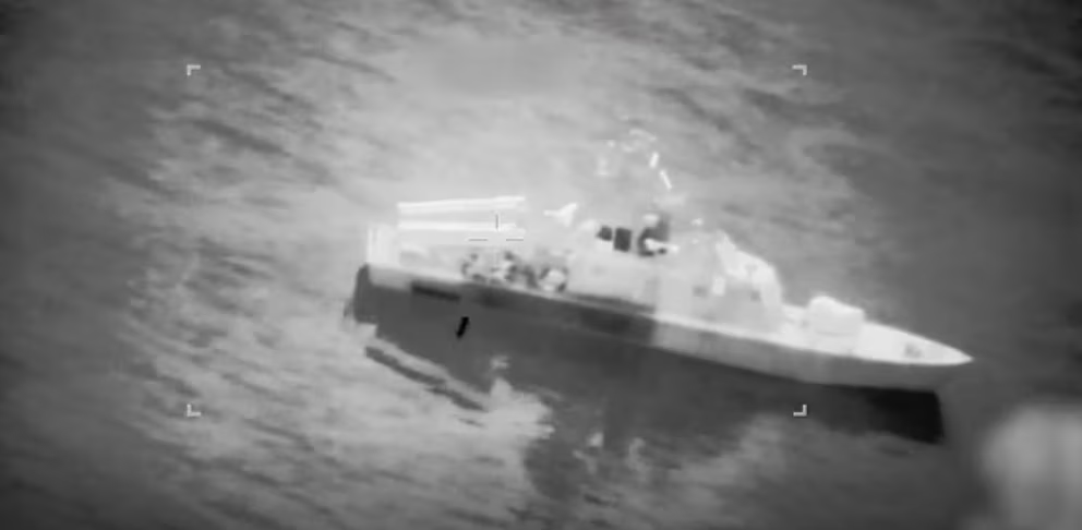 Guerra en Medio Oriente: Estados Unidos hundió 16 barcos iraníes en el estrecho de Ormuz