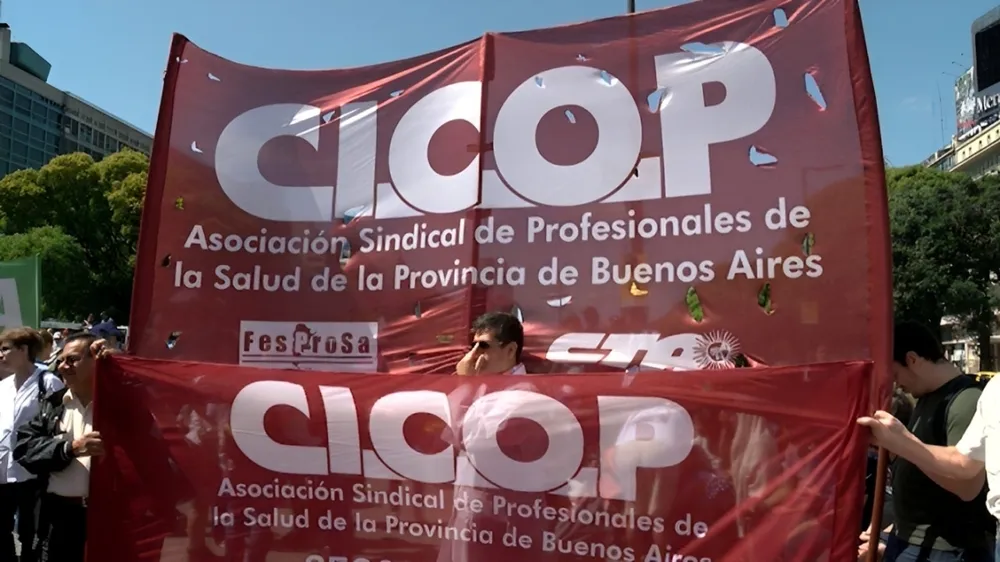 Profesionales de la salud bonaerenses aceptaron un aumento salarial del 9% en tres tramos