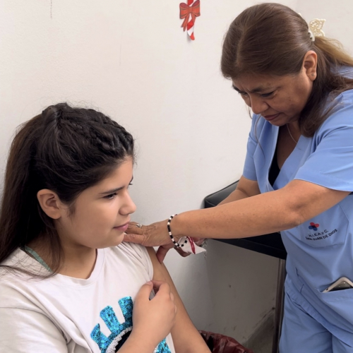 Autoridades sanitarias instan a vacunarse contra el VPH para prevenir varios tipos de cáncer