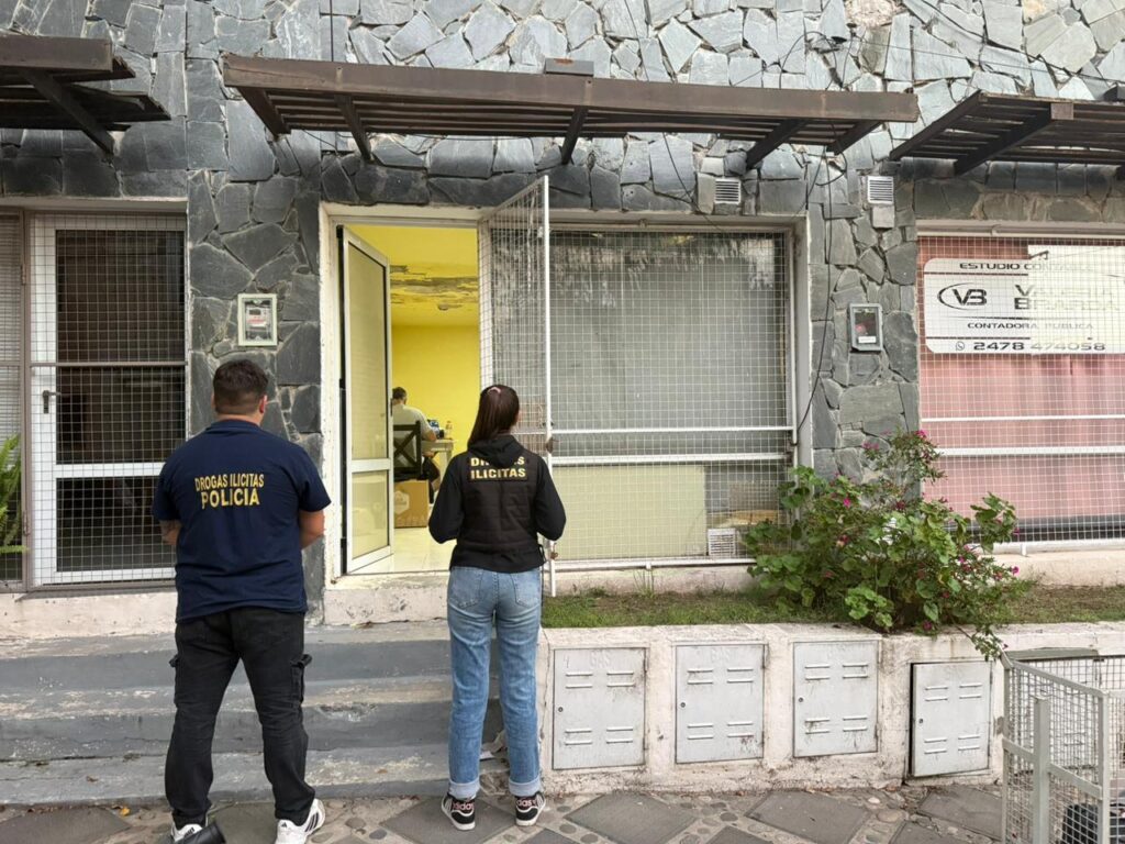 La DDITDI de San Nicolás detuvo a un hombre por venta de droga en Arrecifes: secuestraron cocaína y un revólver