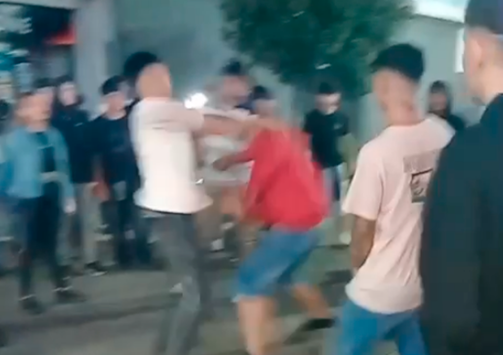 Violencia a la salida de los boliches, una escena que se repite en el centro de San Nicolás