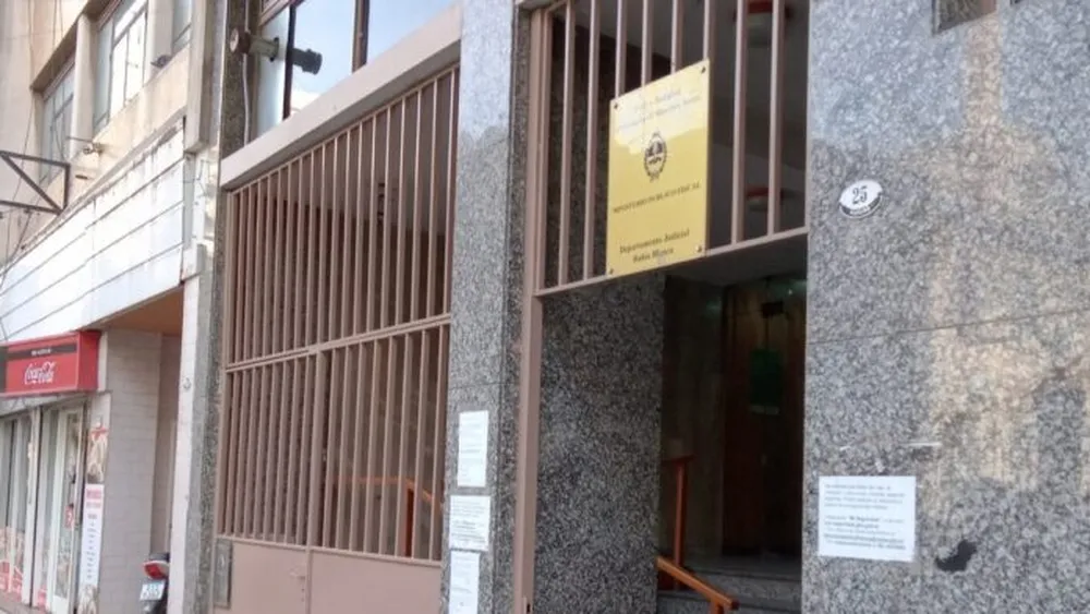 Bahía Blanca: condenan a una mujer por suministrar droga a un menor y utilizarlo para la venta en Stroeder
