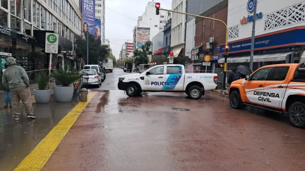 Evacuaron el centro de Mar del Plata por una falsa amenaza de bomba en un local de telefonía