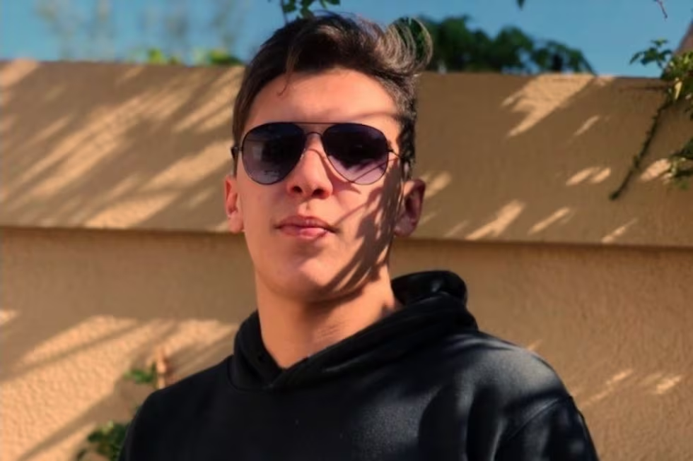 Valentín Alcida redes