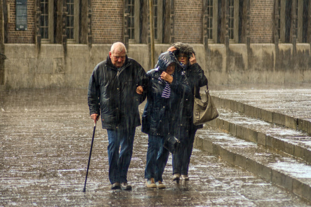 Doble alerta meteorológica en la Ciudad de Buenos Aires y el Conurbano: lluvias, tormentas y fuertes vientos