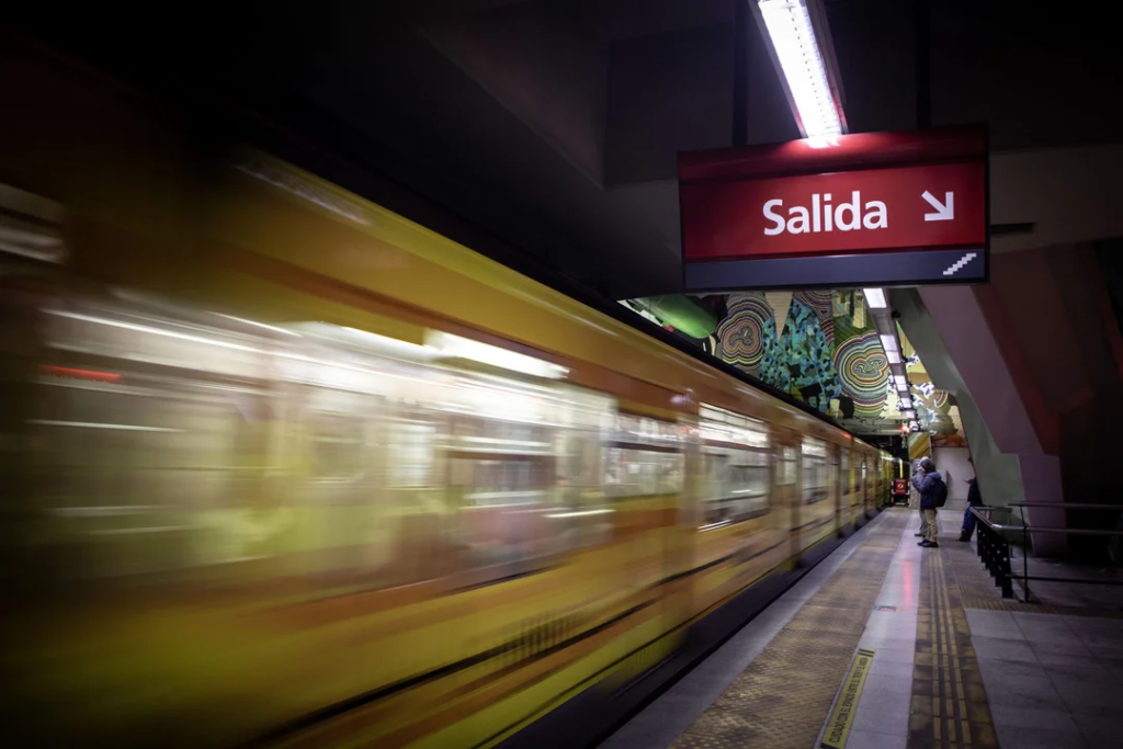 subte mujer