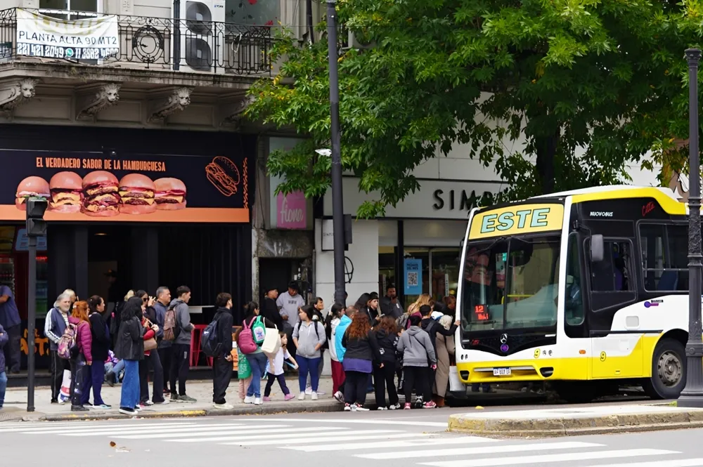 Los boletos de colectivo aumentan 5,4% en el AMBA desde mayo