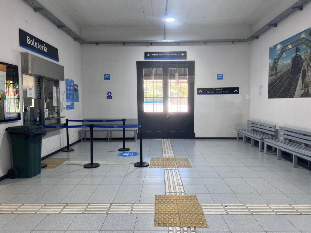 Trenes Argentinos habilitó la venta de pasajes para junio y confirmó cómo viajar con mascotas