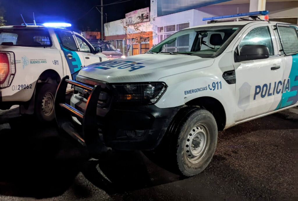 Un delincuente intentó robar en una casa en zona oeste, escapó por los techos y la Policía lo detuvo