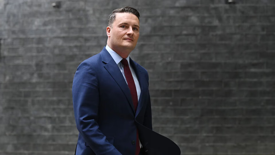 “He perdido la confianza”, dice ministro de Salud británico en su carta de renuncia y desafía el liderazgo de Starmer