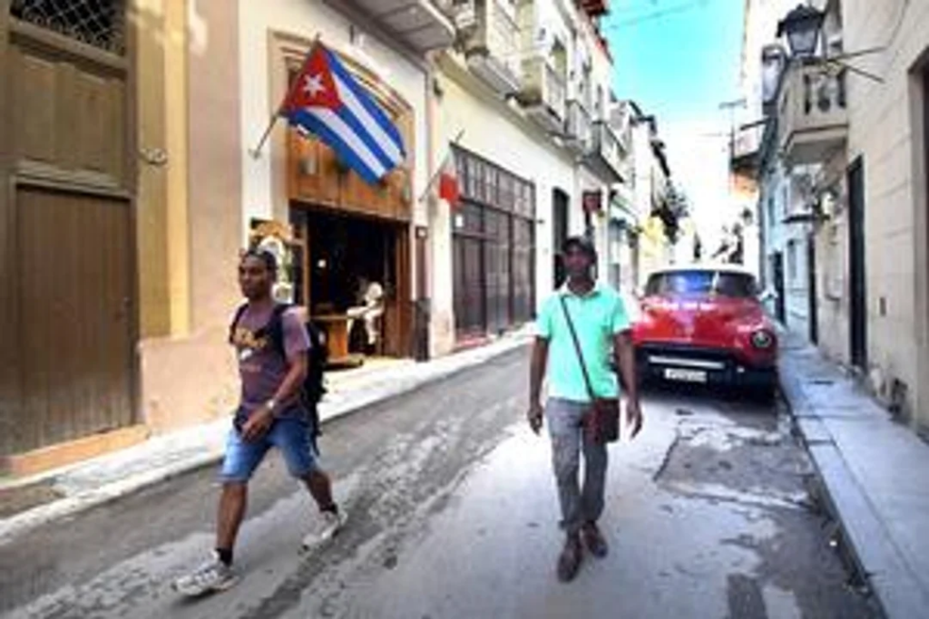 Cuba se abre a ayuda humanitaria de Estados Unidos