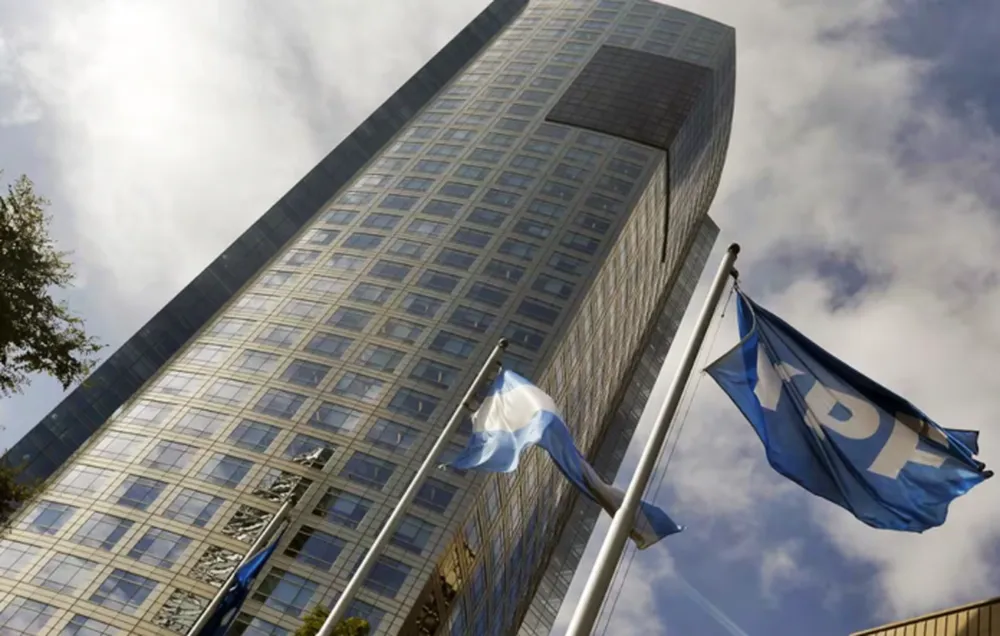 YPF anunció una inversión petrolera por USD 25 mil millones para acelerar el desarrollo de Vaca Muerta