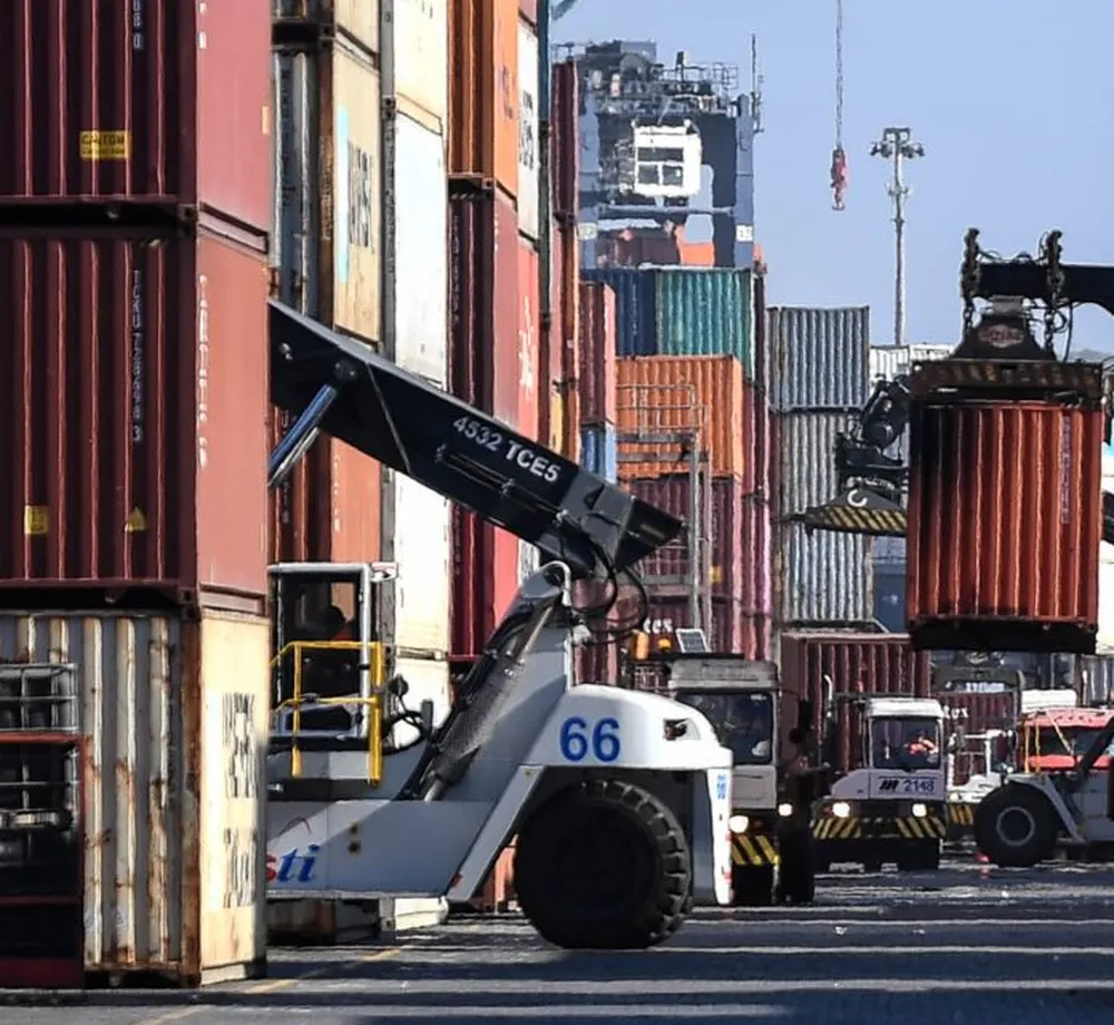 El intercambio comercial dejó un superávit de US$ 2.711 millones impulsado por exportaciones récord