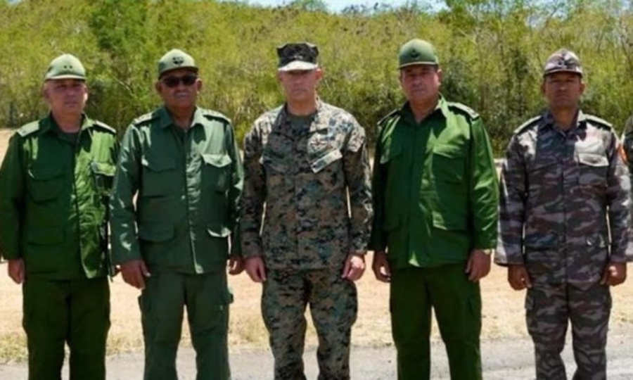 Militares de EE. UU. y Cuba mantienen inusual reunión en Guantánamo