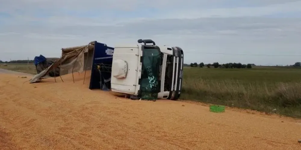 Murió un camionero tras volcar en la ruta 85 cerca de Coronel Suárez