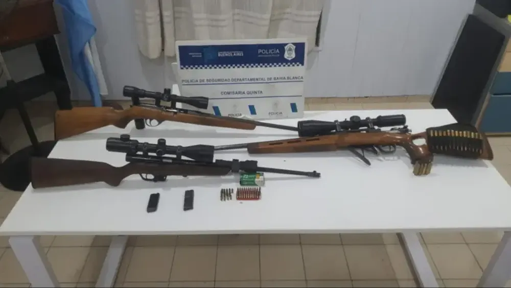 Detuvieron a dos hombres con armas y vizcachas sin permisos en Bahía Blanca