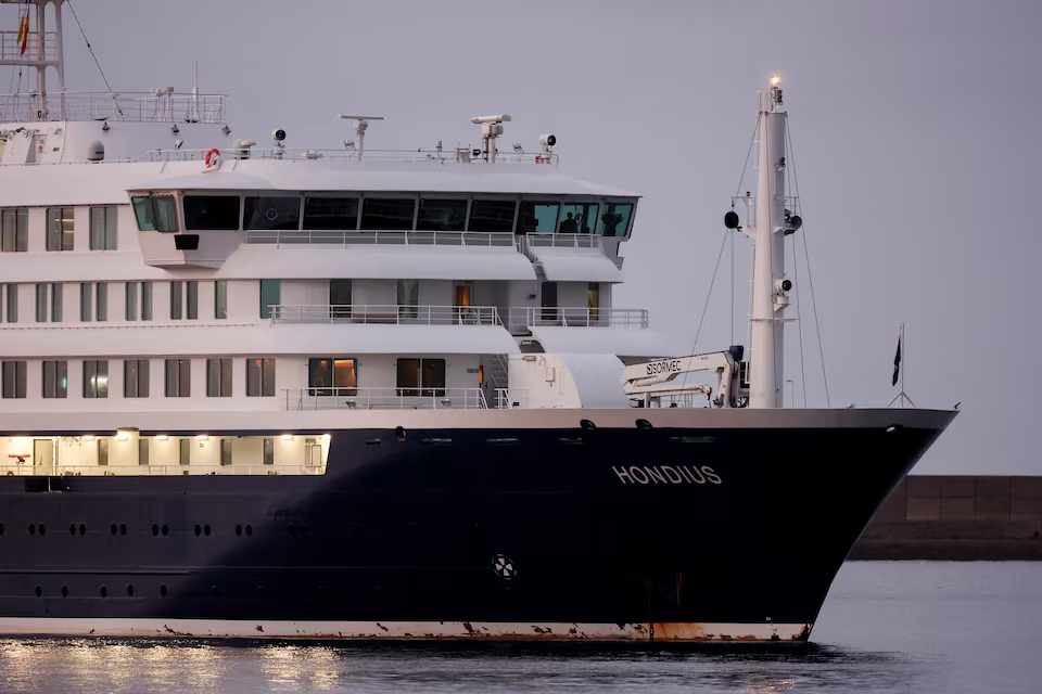 evacúan pasajeros crucero hantavirus