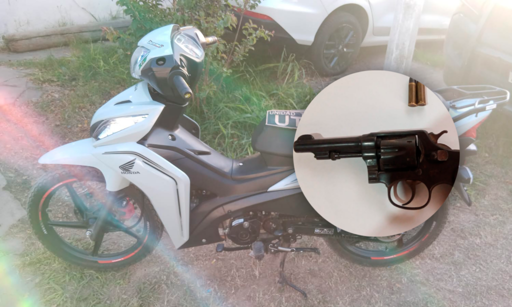 La UTOI detuvo a un joven de 19 años con una Honda Wave con pedido de secuestro y un revólver