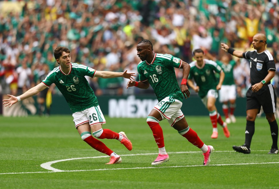 Quiñones Mundial