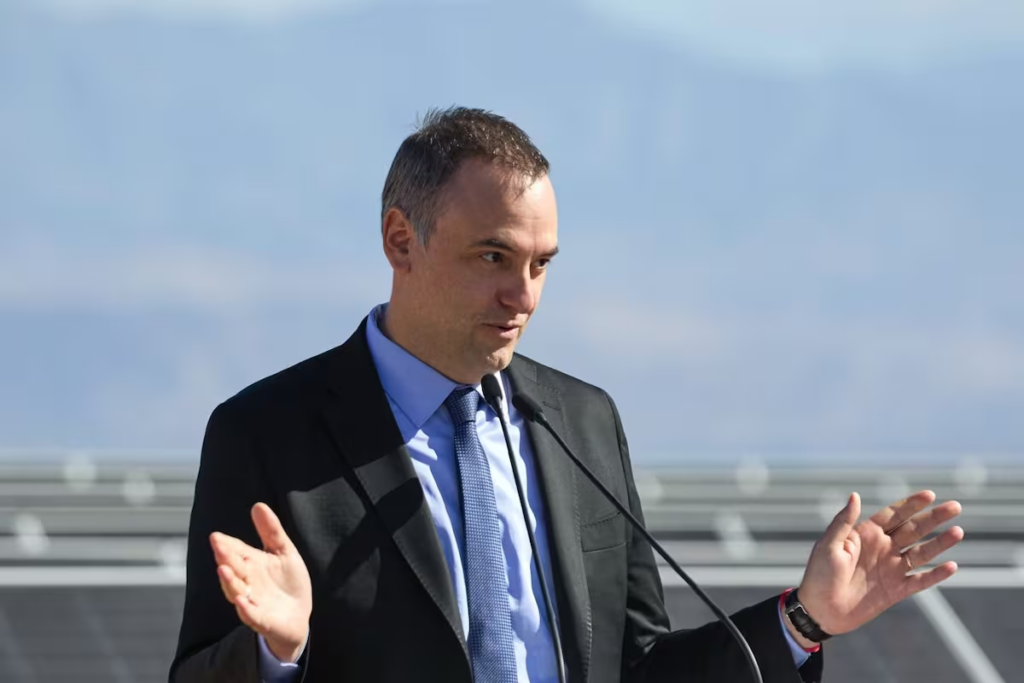 El PRO cuestionó a Adorni por su declaración jurada y reclamó “transparencia” para “cuidar el cambio”