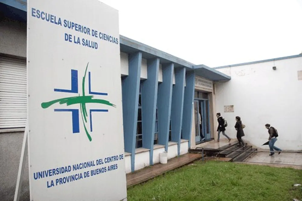 Olavarría: renunció un docente universitario tras amenazar a una alumna durante una clase