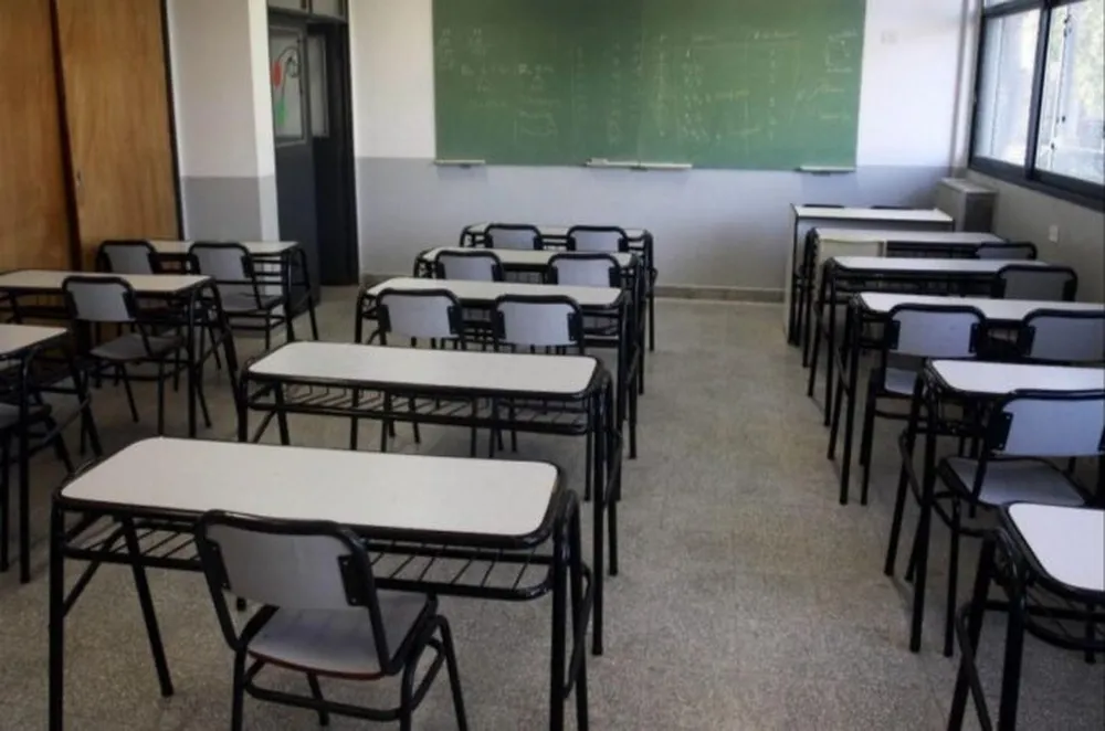 Auxiliares docentes realizan un paro de 48 horas en el sur de la provincia de Buenos Aires