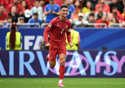 “No respondo”: Cristiano Ronaldo evitó una pregunta en la que le nombraron a Lionel Messi