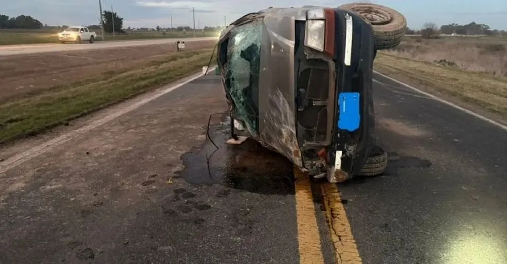 Trágico vuelco en la Ruta 5: murieron dos personas tras un accidente en Mercedes