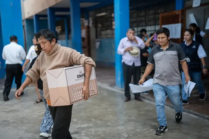 Elecciones en Perú: cerró el balotaje que definirá al próximo presidente