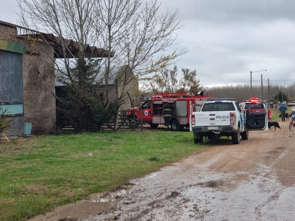 Murió un joven trabajador tras quedar atrapado debajo de una casilla en Coronel Pringles