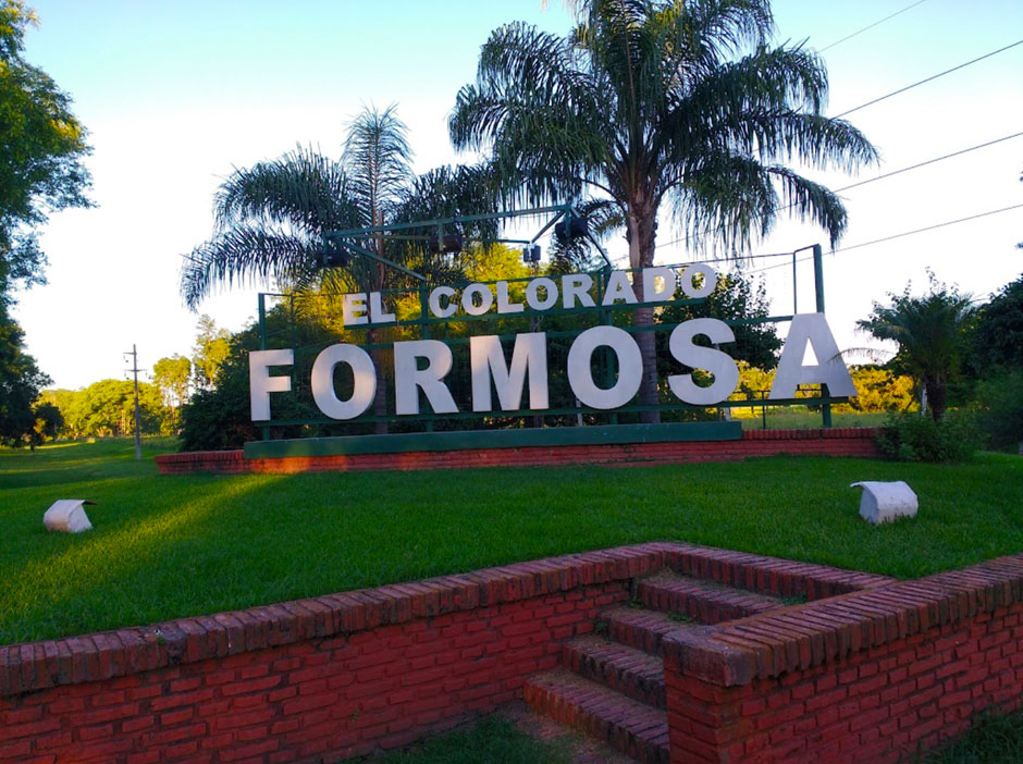 Un gendarme rescató a un padre y su hijo atrapados en arenas movedizas en Formosa