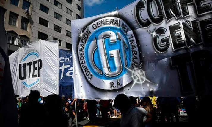 La CGT relanza su plan de lucha con marchas y analiza un paro general contra Milei