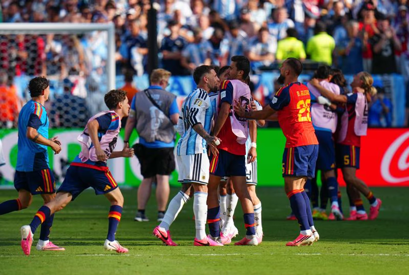La FIFA investigará los incidentes entre los jugadores al término de la final del Mundial 2026