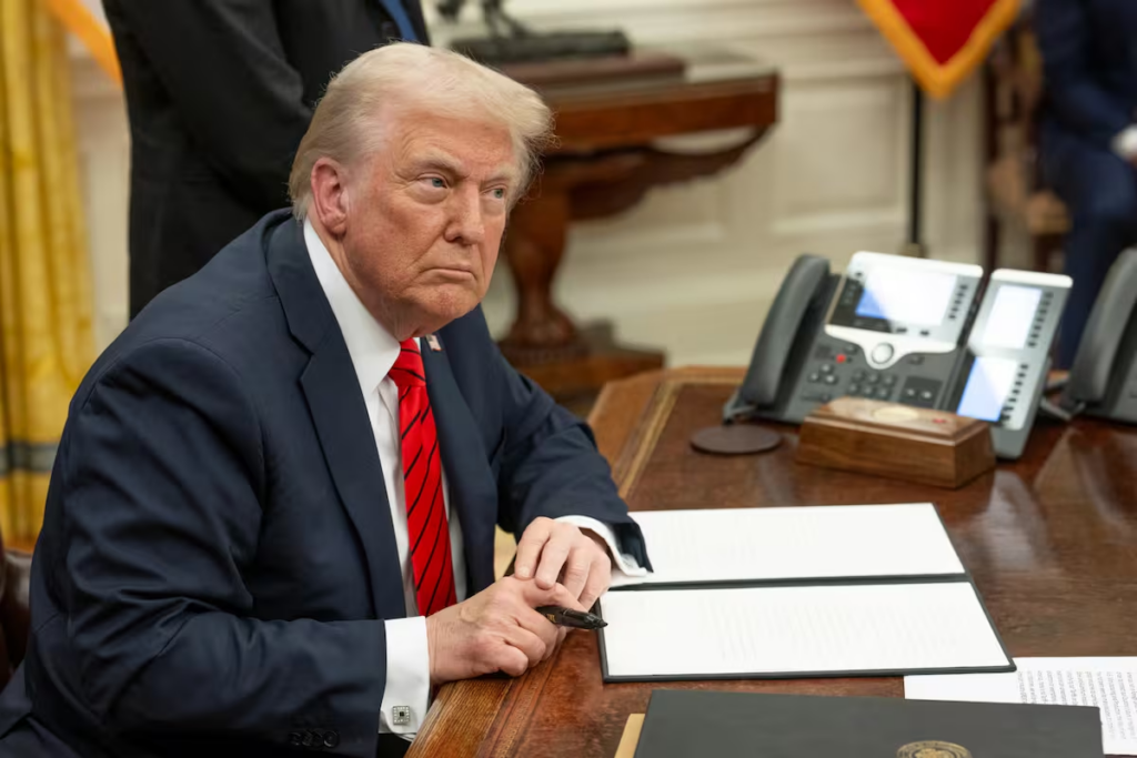 La Cámara de EE.UU. aprobó frenar la acción militar contra Irán, pero el Senado respaldó a Trump