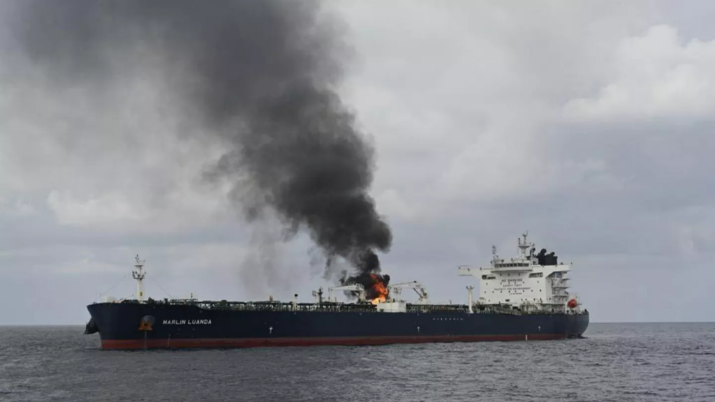 Los hutíes de Yemen afirmaron que lanzaron misiles contra un petrolero saudita en el mar Rojo