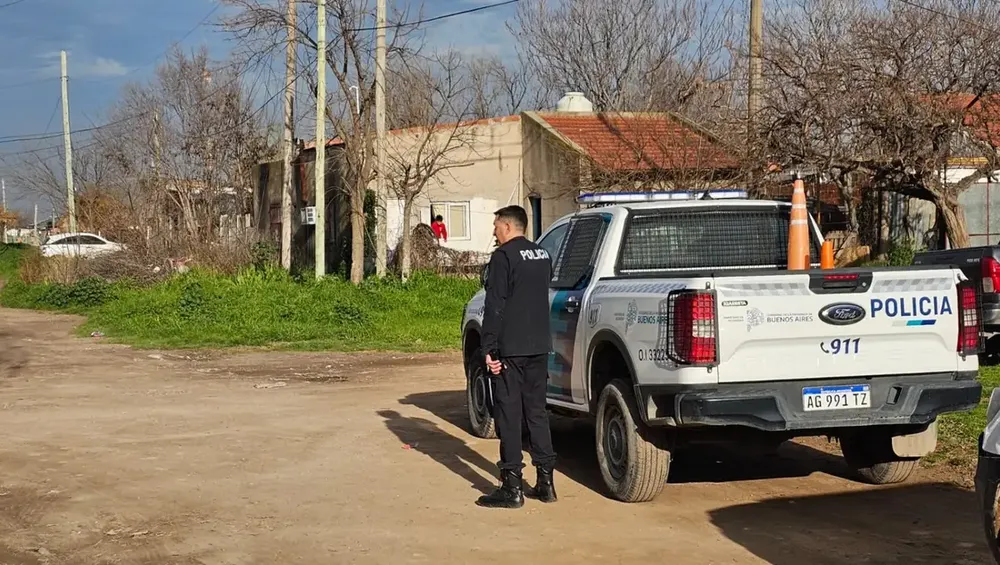 Bahía Blanca: atacó a su pareja con un cúter frente a sus dos hijos y permanece prófugo