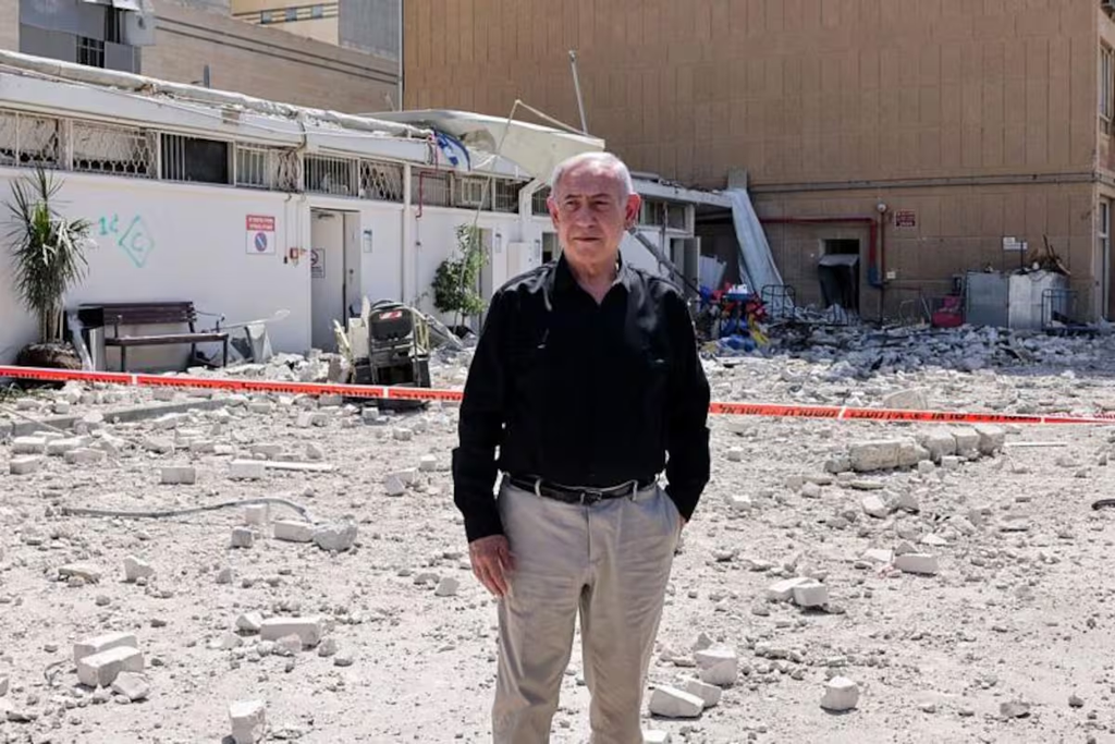 Colonos israelíes atacaron viviendas en Qusra, Cisjordania: siete personas quedaron atrapadas