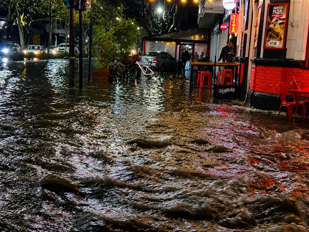 Temporal en el AMBA: inundaciones, cortes de luz y demoras tras la intensa tormenta