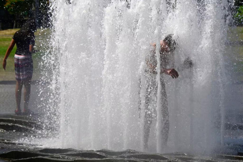 La ola de calor bate récords en Europa: Austria registró una temperatura histórica y Hungría limita el consumo eléctrico