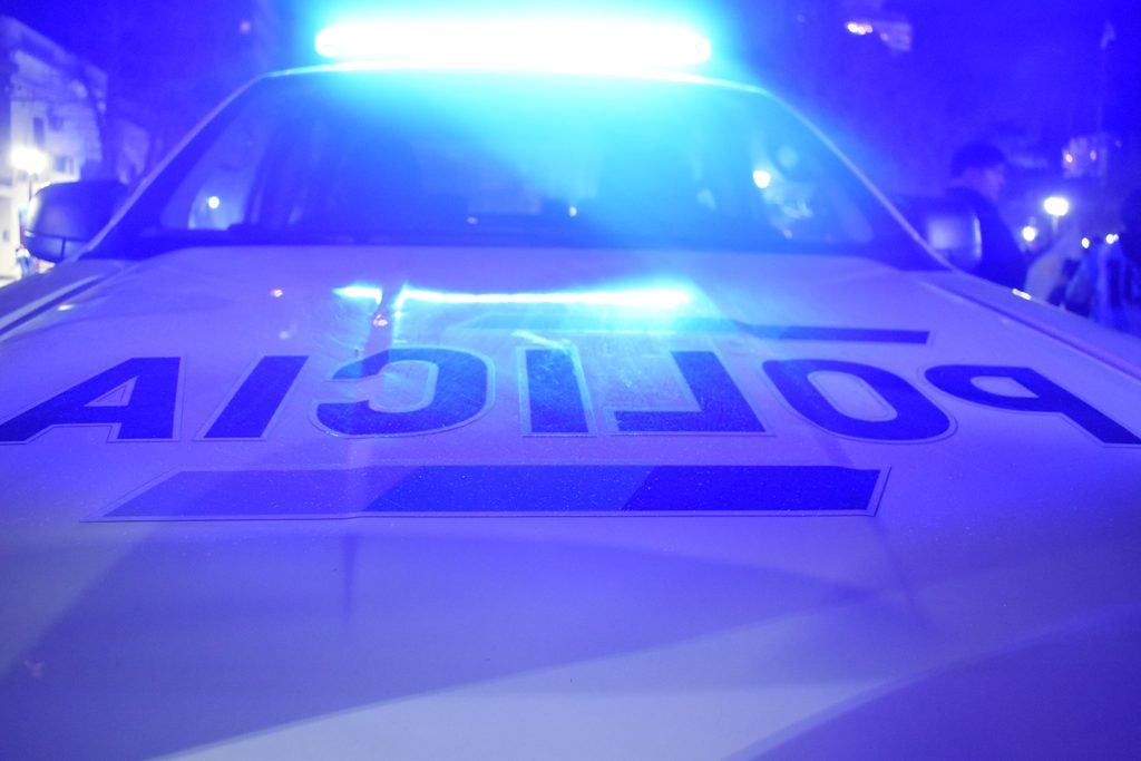 Un adolescente que iba de acompañante en una moto por Av. Savio lucha por su vida luego de que le arrojaran un ladrillo por la cabeza