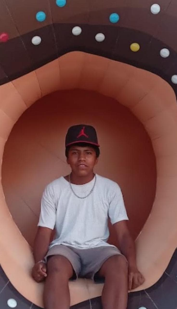 Buscan a Walter Martínez, un adolescente de 17 años que se retiró de su casa en barrio Las Mellizas y no regresó