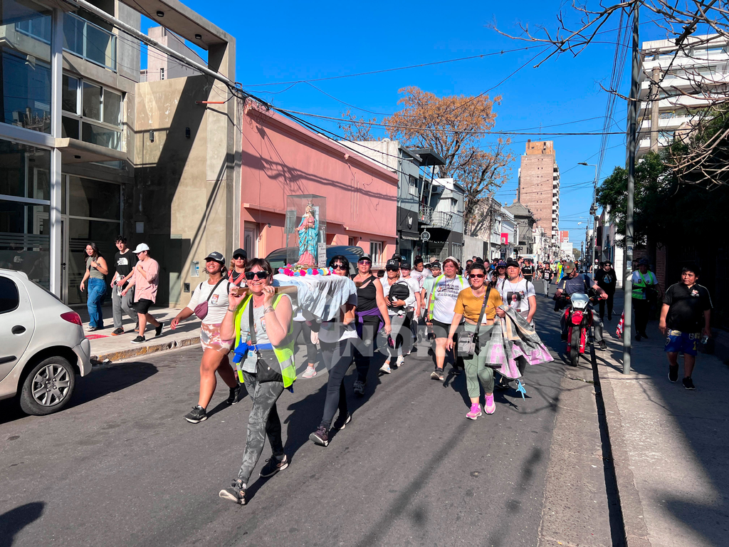 Más de 700 peregrinos partirán esta madrugada desde Pergamino hacia San Nicolás en el marco del aniversario de la Virgen del Rosario