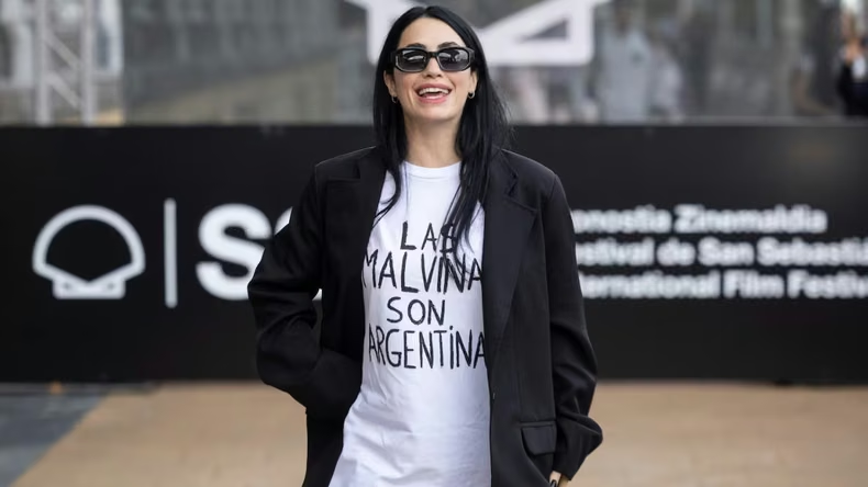 Lali explicó por qué usó la remera de Malvinas y apuntó contra el Gobierno por los excombatientes