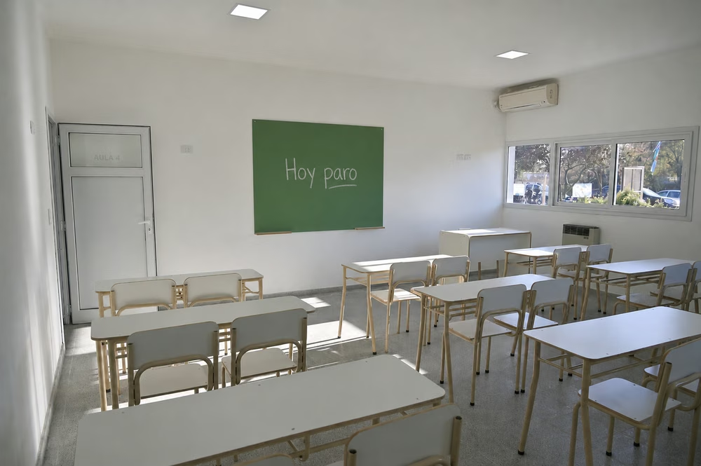 Docentes bonaerenses paran este jueves para reclamar seguridad en las aulas