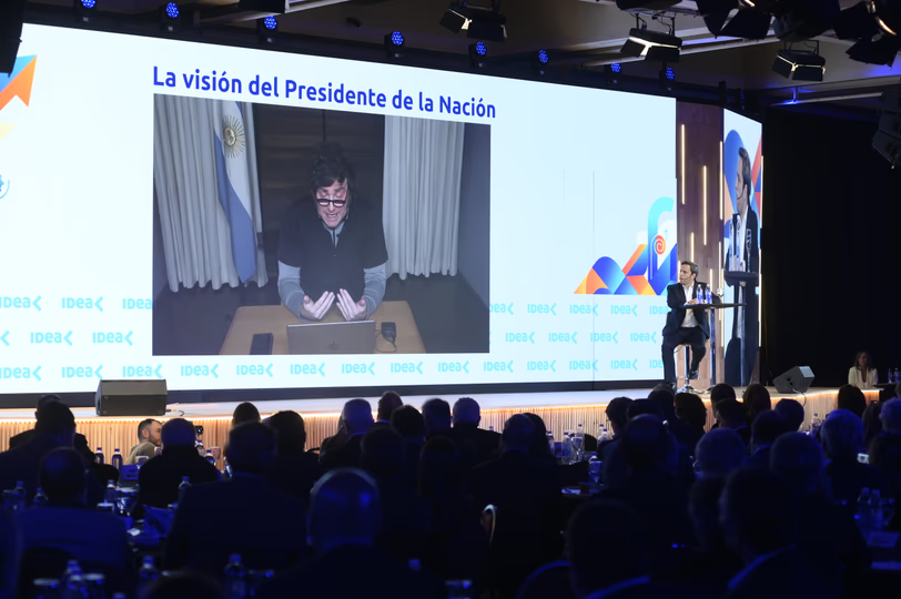 En IDEA, Milei dijo que en 2027 los argentinos van a tener que elegir entre un “país grande o uno miserable”